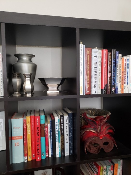 bookself staging