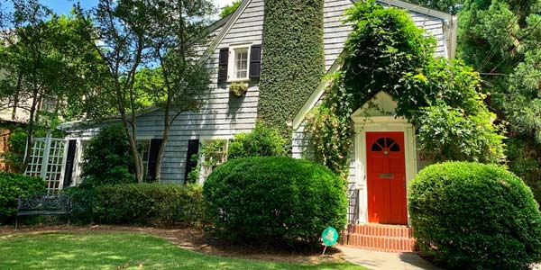 maximize the curb appeal