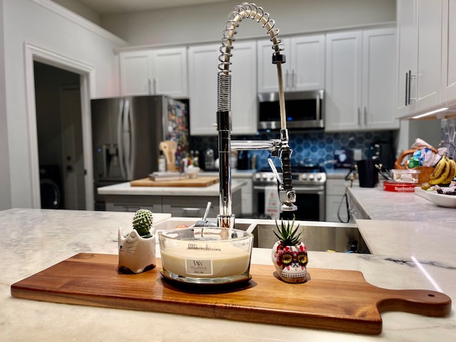staging a kitchen bench