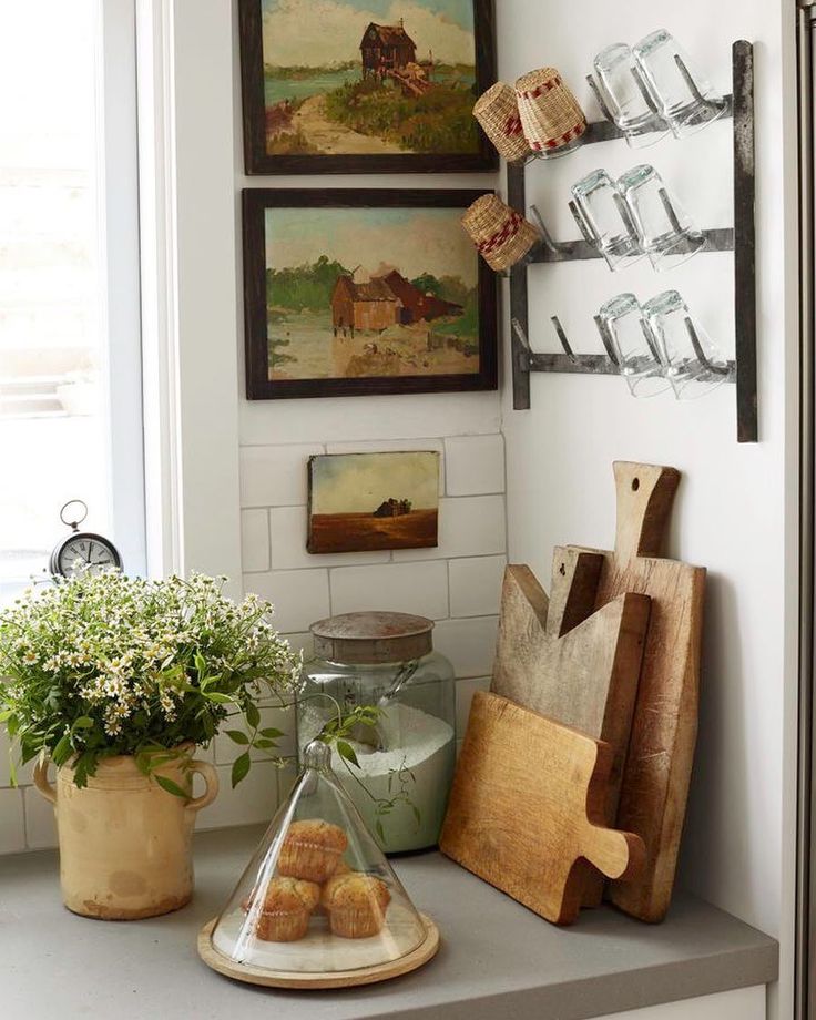 staging a kitchen